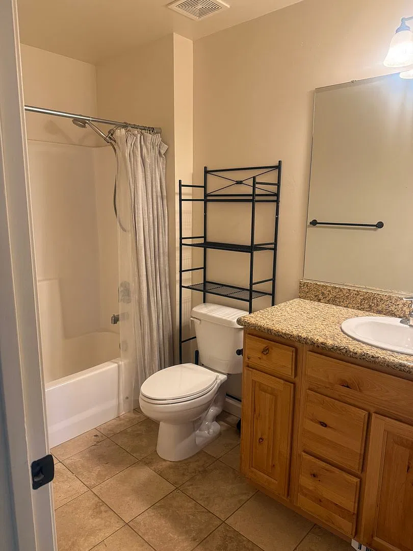 Downtown Victor Condo | 2 Bed, 2 Bath — Photo 2