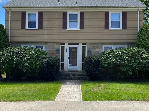 452 W Clinton St, New Bedford, MA 02740