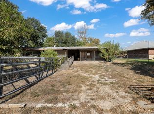 162 Meadow Crst, New Braunfels, TX 78130
