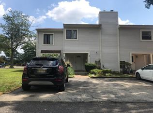 358 Hawthorne St, Marlton, NJ 08053