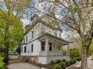 11 Royal Ave, Cambridge, MA 02138