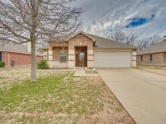 2nd image of 732 Elizabeth Dr