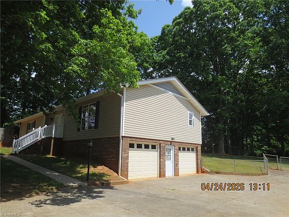 2nd image of 661 Runningbrook Ln