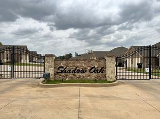 9211 Shadow Oak Dr, Tyler, TX 75707
