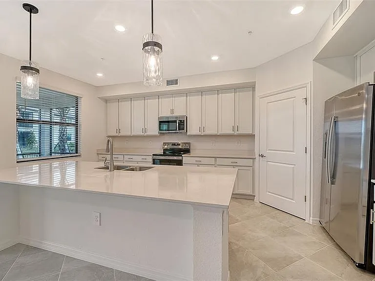 5624 Summit Pointe Cir #104 — Photo 14
