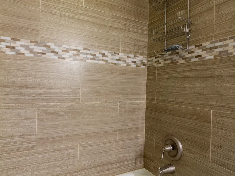 5410 Wellesley Ave #5 — Photo 8