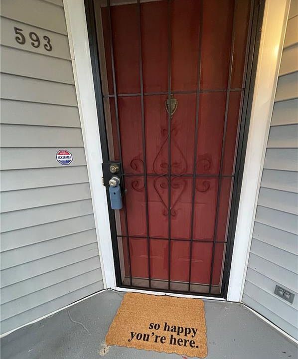 1st image of 593 Windchase Ln #1