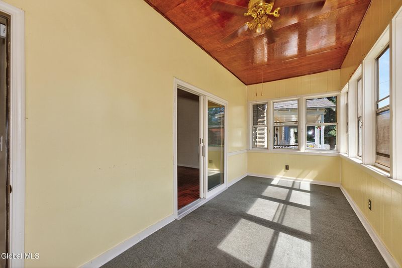 5th image of 258 Central Avenue