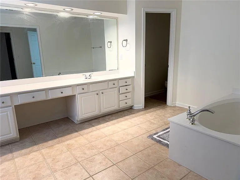 7985 Cavendish Pl — Photo 18