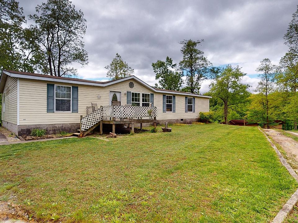 1st image of 26 Oak Dr