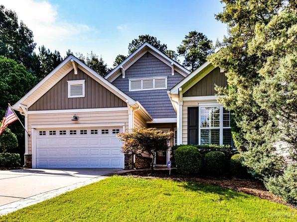 2027 Calloway Pines Dr, Tega Cay, SC 29708