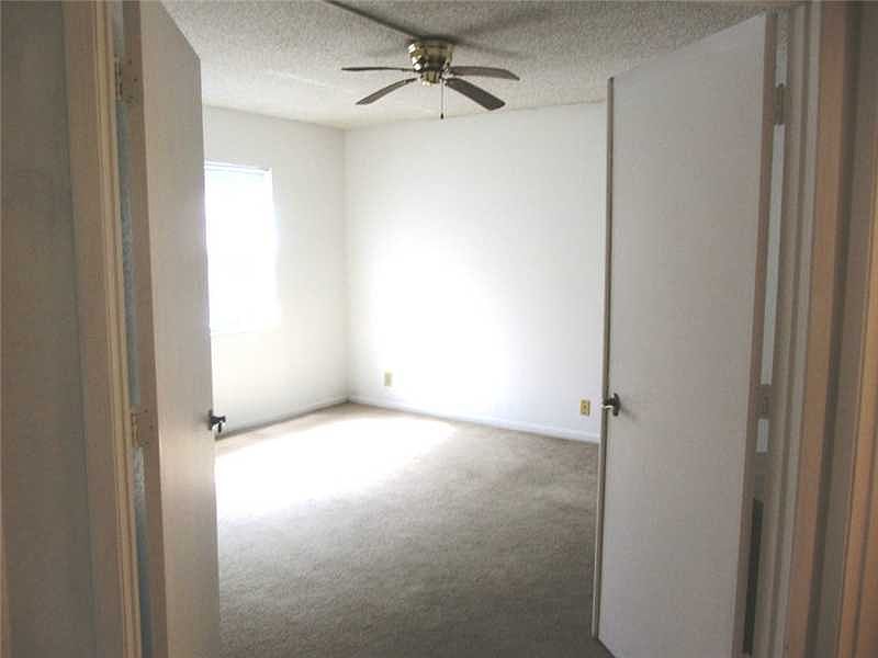 2nd image of 1520 SE Royal Green Cir #102