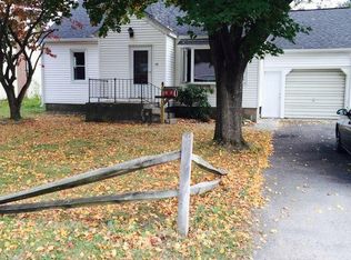 19 Forest Dr, Albany, NY 12205