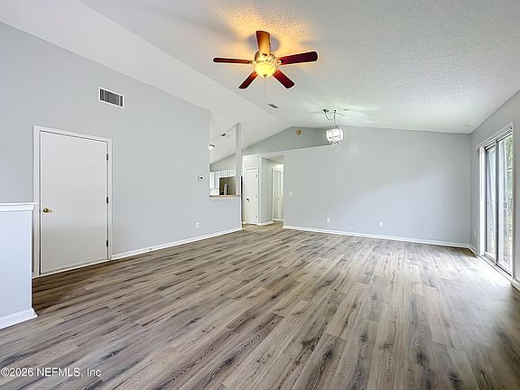 4th image of 10721 MEADOWLEA Drive