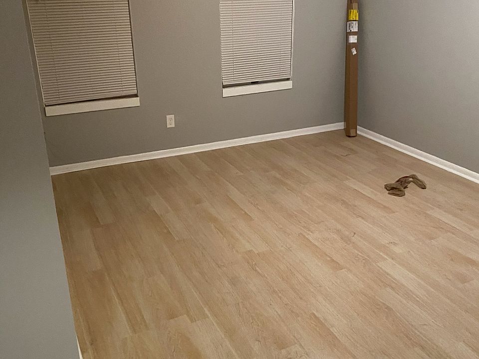 2nd image of 114 Doney St