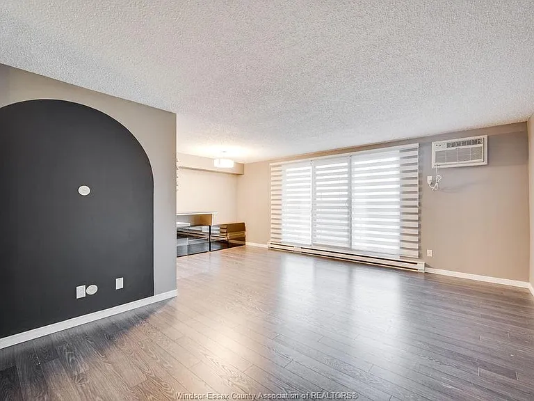 9099 Riverside Dr E #221 — Photo 4