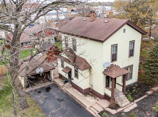 313 S Washington St, Waupaca, WI 54981