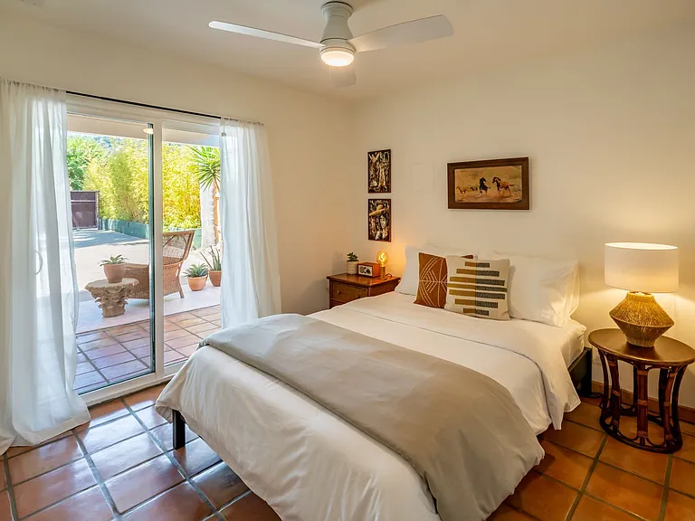 1312 E Gutierrez St #B — Photo 7