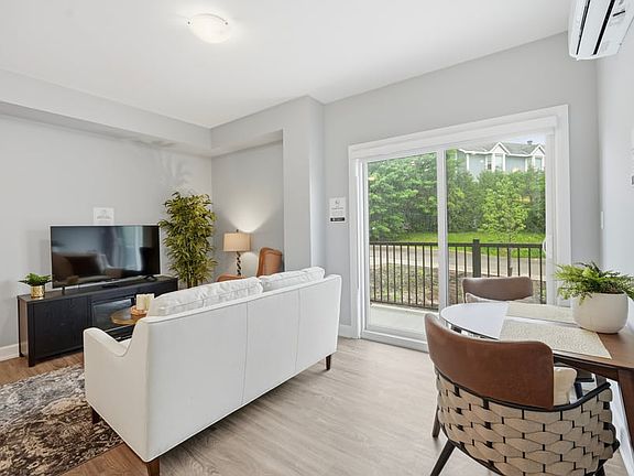 3rd image of 2396 Cleroux Cres #113