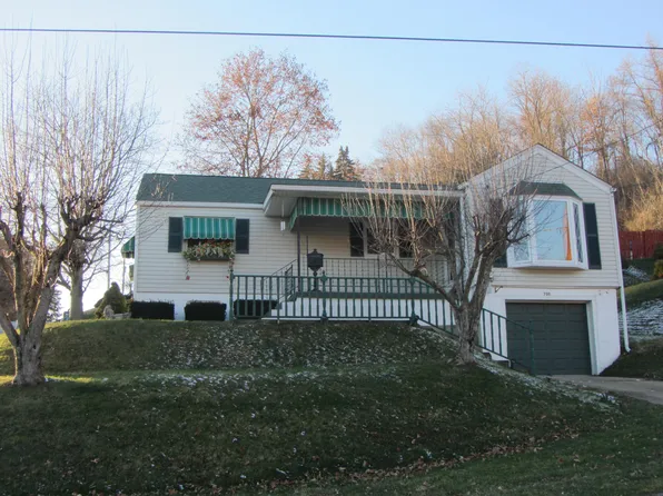 700 Smiley St, Ellwood City, PA 16117