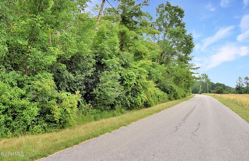 2nd image of 583 Hunter Road
