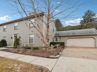 306 N Yellowstone Dr, Madison, WI 53705