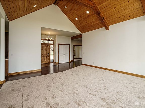 4th image of 28220 NE East Fork Drive