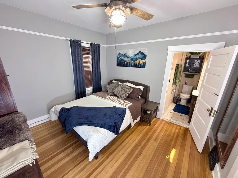 1326 E Platte Ave — Photo 9