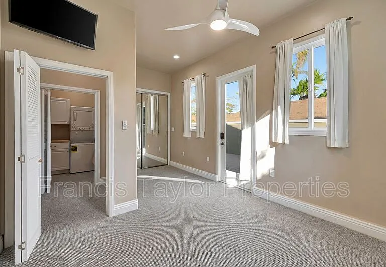 2861 Eastview Ter — Photo 11
