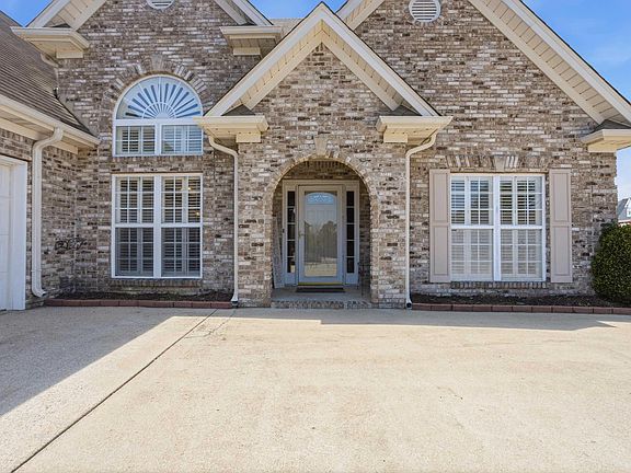 2nd image of 2002 Dorsett Cir