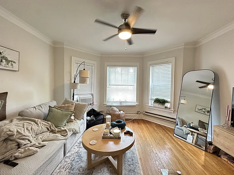2131 W Giddings St #A3 — Photo 13