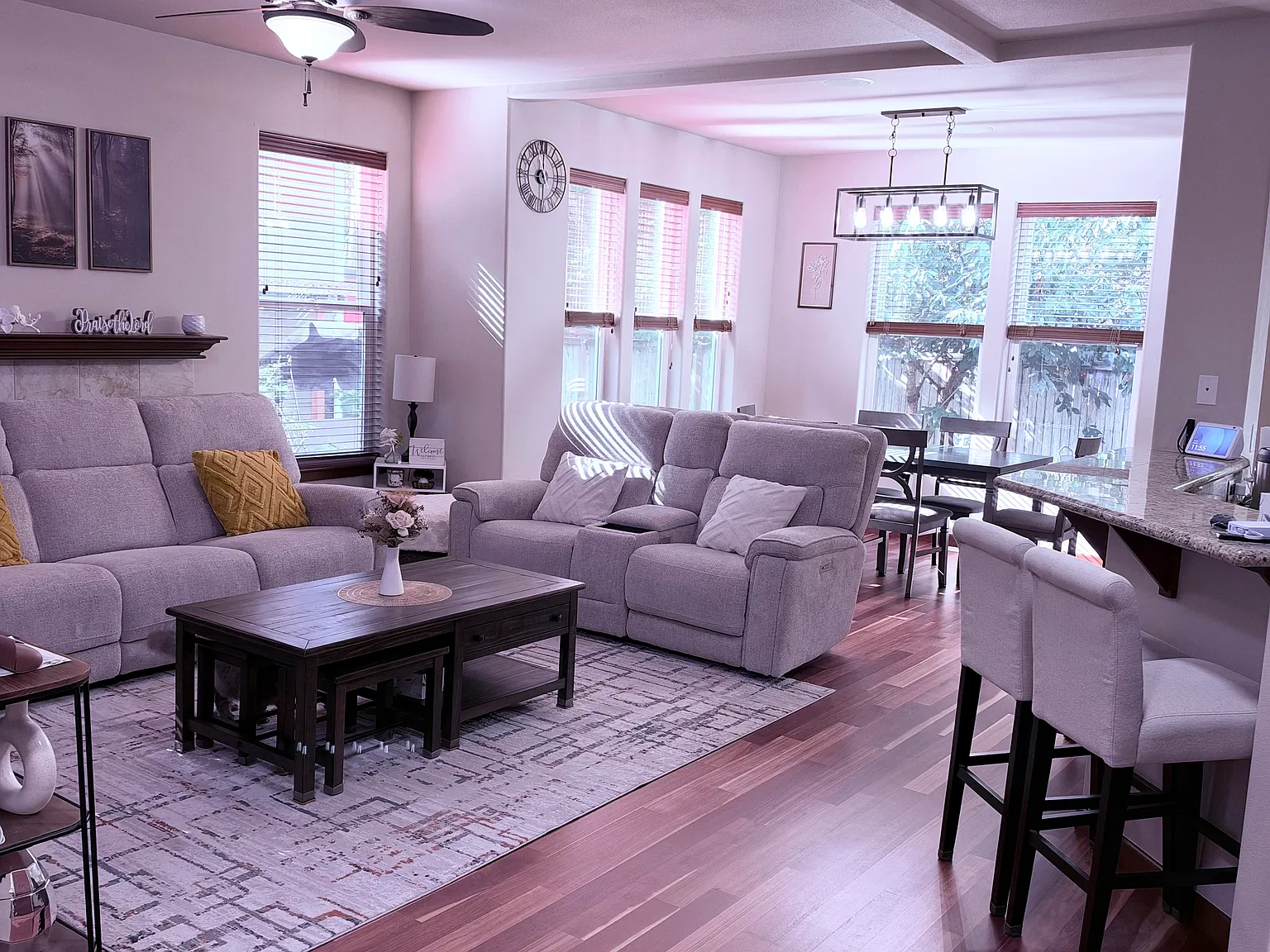 3 bed, 2.5 bath, 1848 sqft, $2,800 — Photo 2