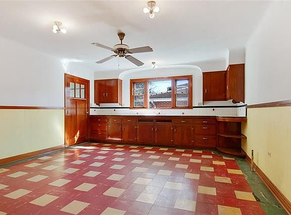 4th image of 401 Zinnia Ave