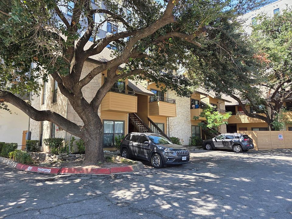 1st image of 2714 Nueces St APT 102