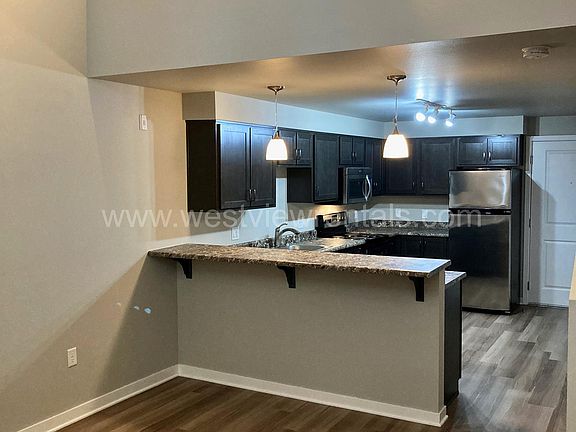 4th image of 1010 Railroad Ave #10770684