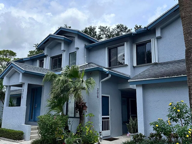 306 Harbour Pointe Way — Photo 1