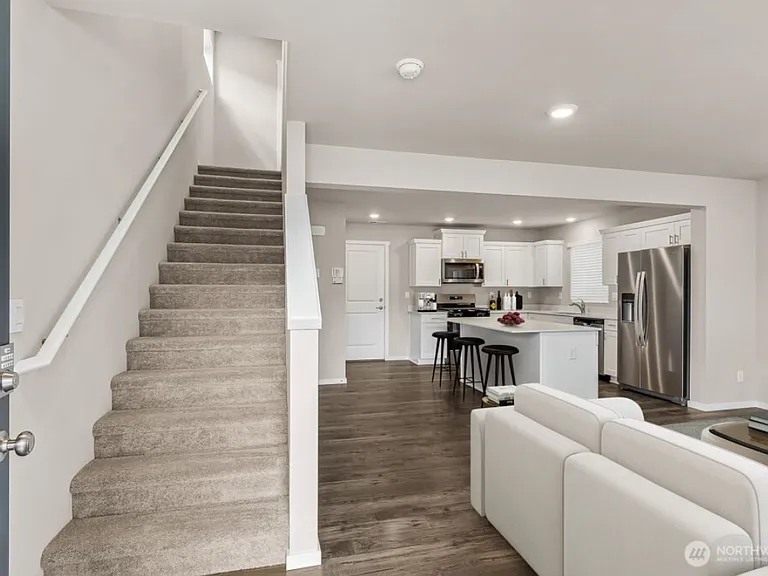 14907 203rd Avenue Ct E — Photo 11
