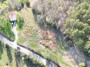 809 Emery Rd, Soddy Daisy, TN 37379