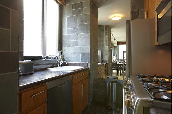 Sold by Stribling | media 9