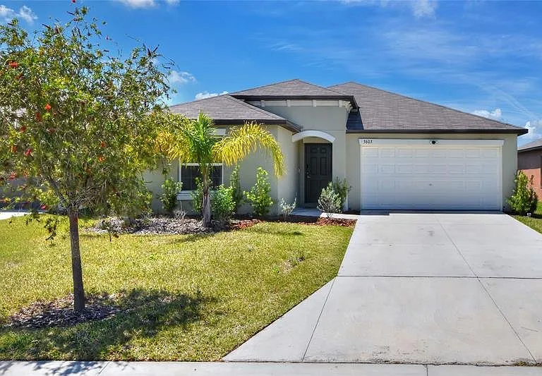 3603 Natural Trace St — Photo 2