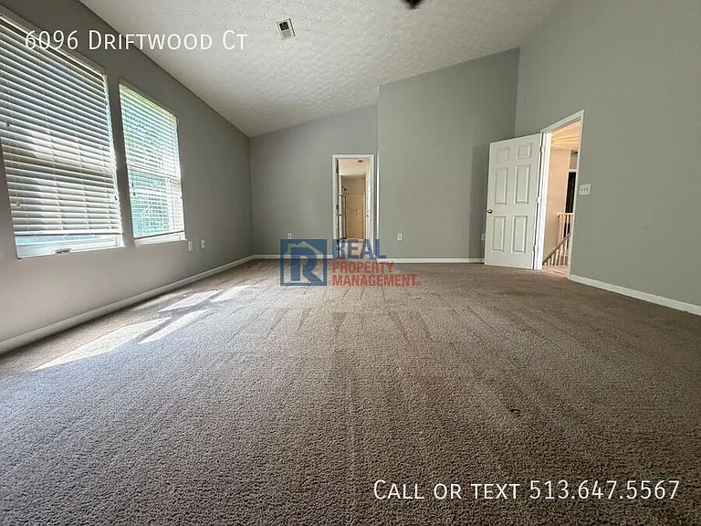 6096 Driftwood Ct — Photo 9