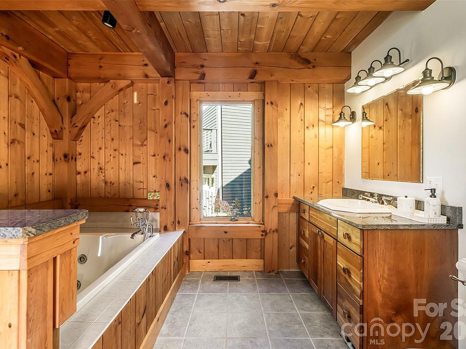 22nd image of 10 Dogwood Hills Ln #12