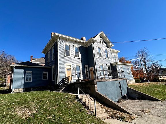 2nd image of 205 N C St #4