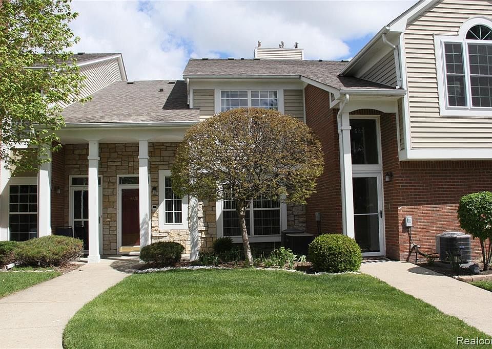 1st image of 4428 Berkshire Dr