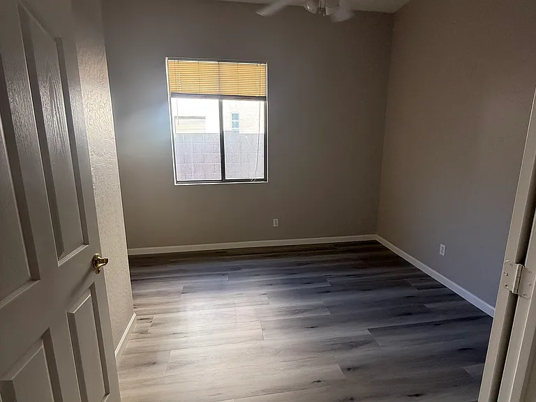 8836 W Adam Ave — Photo 9