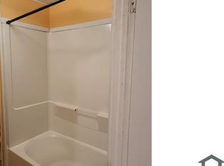 369 S Main St APT 1, Williamstown, NJ 08094