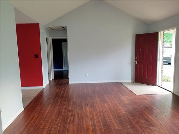 2nd image of 13020 Fontaine Woods Ct