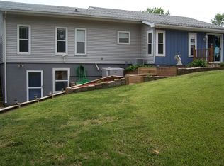 833 Crauns Ln, Quincy, MI 49082