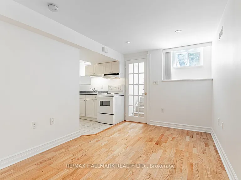 47 Manchester Ave #2 — Photo 13