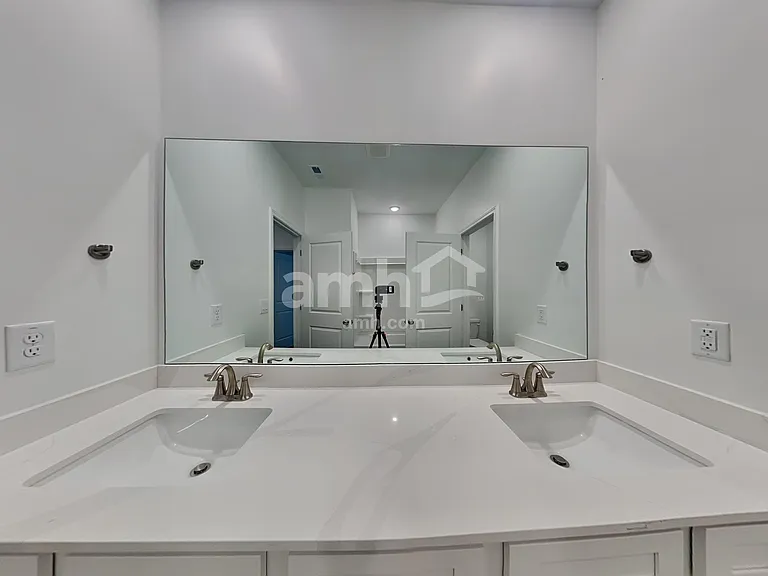 1605 Soapstone Rd — Photo 12